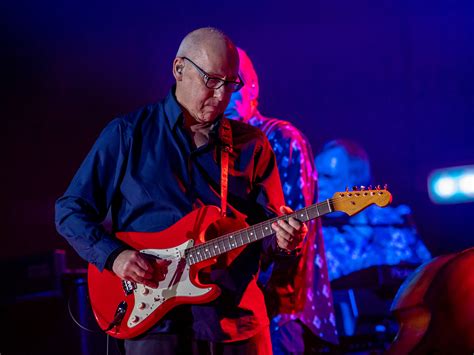 Mark Knopfler says his playing ability has “deteriorated a little bit”.